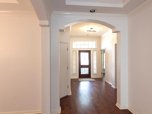 5th image of 10033 Planters Woods Dr