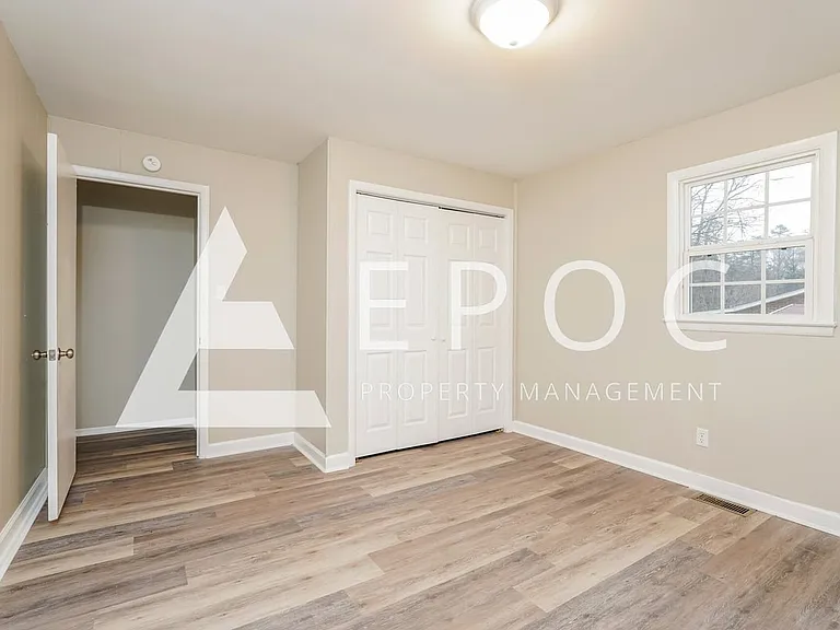2943 Broadbay Dr — Photo 13
