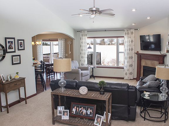 4th image of N1760 Baileys Harbor Ct