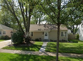 422 N Craig Pl, Lombard, IL 60148