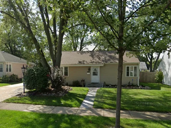 422 N Craig Pl, Lombard, IL 60148