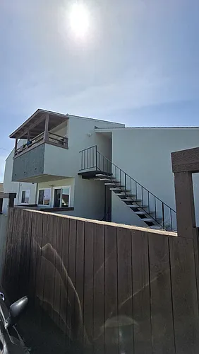 3 bed, 1.0 bath, 1100 sqft, $2,895 Photo 1