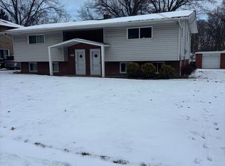 980 E Ridgewood Dr #2, Cleveland, OH 44134