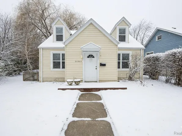 24643 Lambrecht Ave, Eastpointe, MI 48021