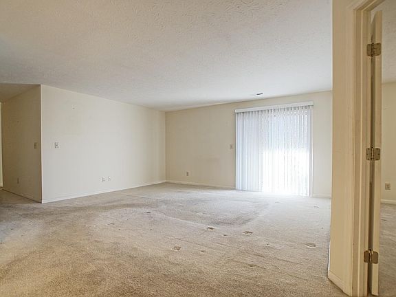2nd image of 7878 Jessies Way