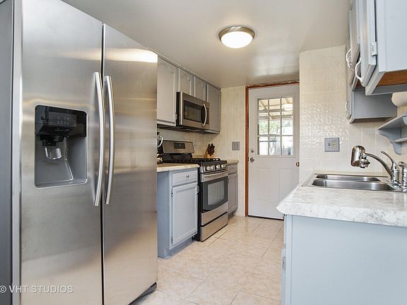 4th image of 257 Dover Dr