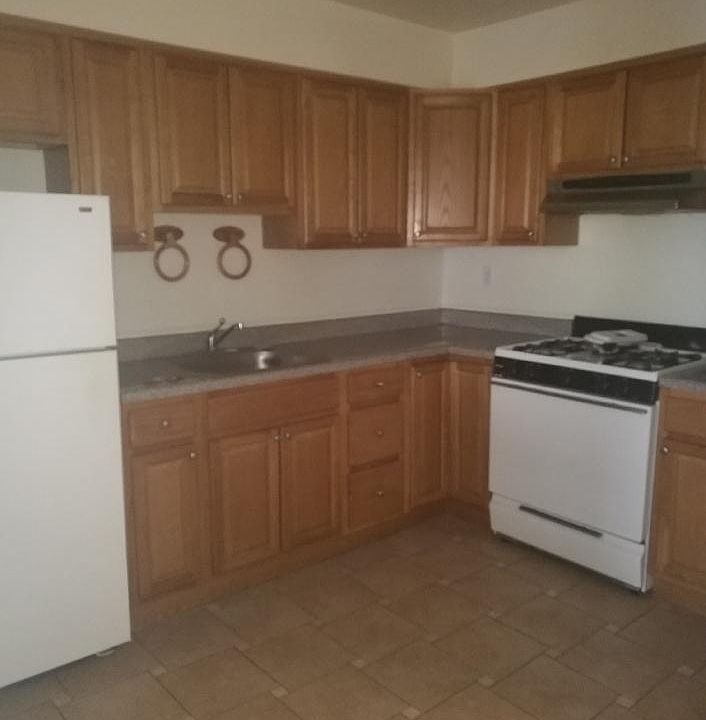 2nd image of 826 South St