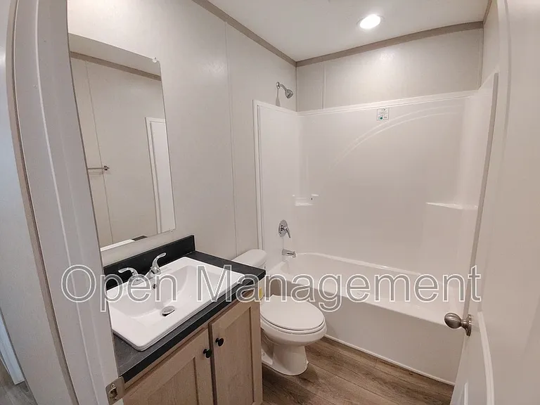 40 Erin Ln #141 — Photo 12