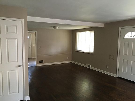 5th image of 6118 Kingsford Dr