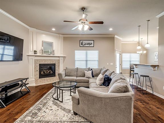 4th image of 4913 SW 121st Pl