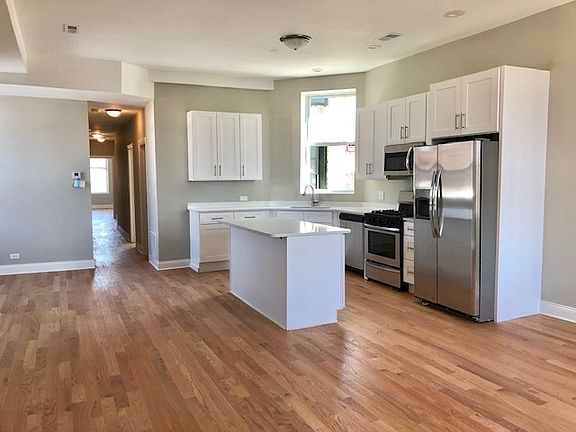4th image of 1710 S Ashland Ave Unit 3