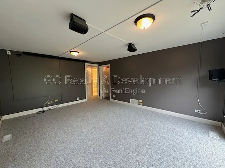 1540 Edgefield Ln — Photo 29