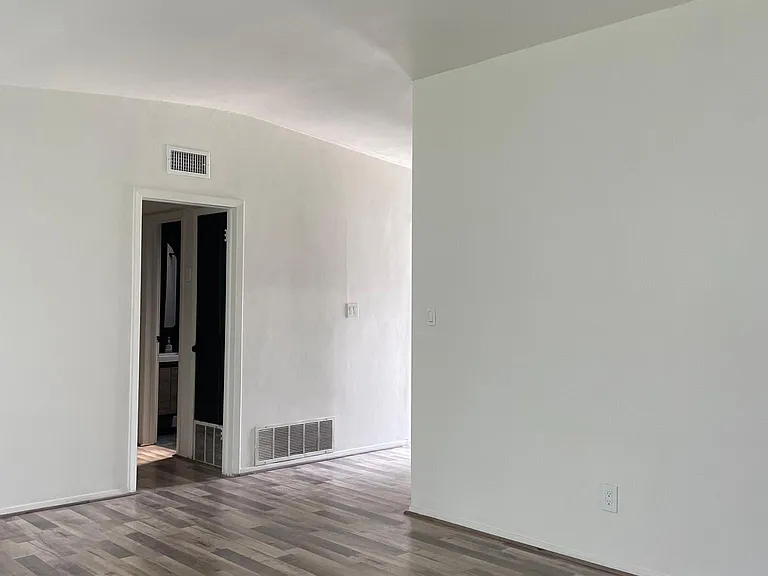 3807 Westwood Rd — Photo 3