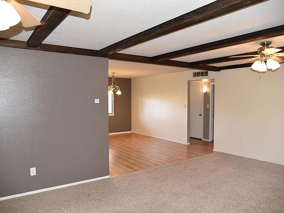 2nd image of 3902 Skyline Dr