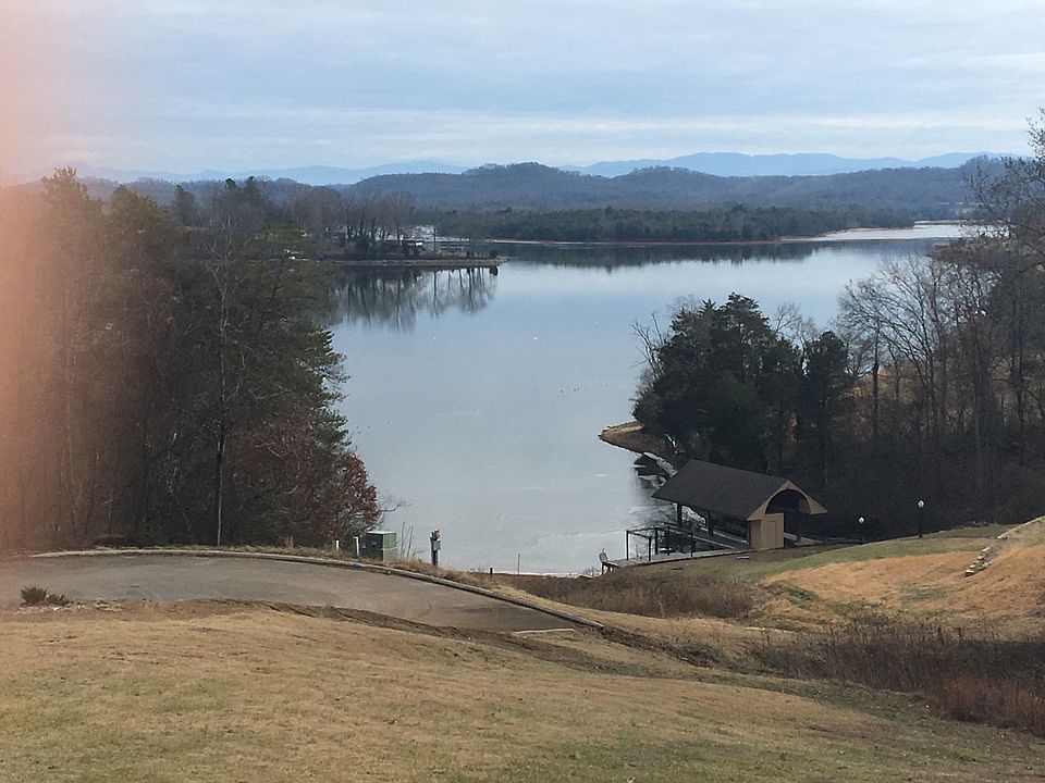 Beautiful year round views 