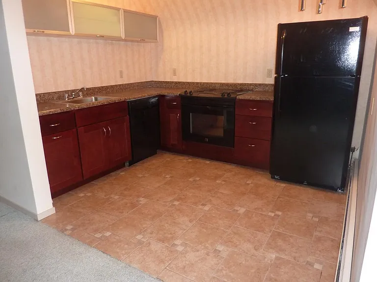 749 S Millvale Ave #5 — Photo 4