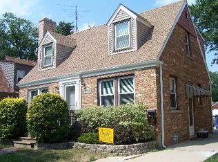 7742 W Palatine Ave, Chicago, IL 60631