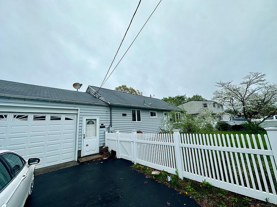 214 Mark Tree Rd, Centereach, NY 11720 Zillow