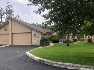 33 Oaks Pl, Lago Vista, TX 78645