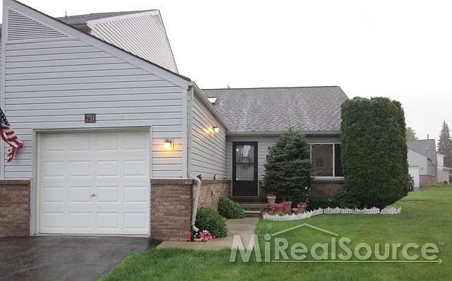 1st image of 731 Gordon Cir