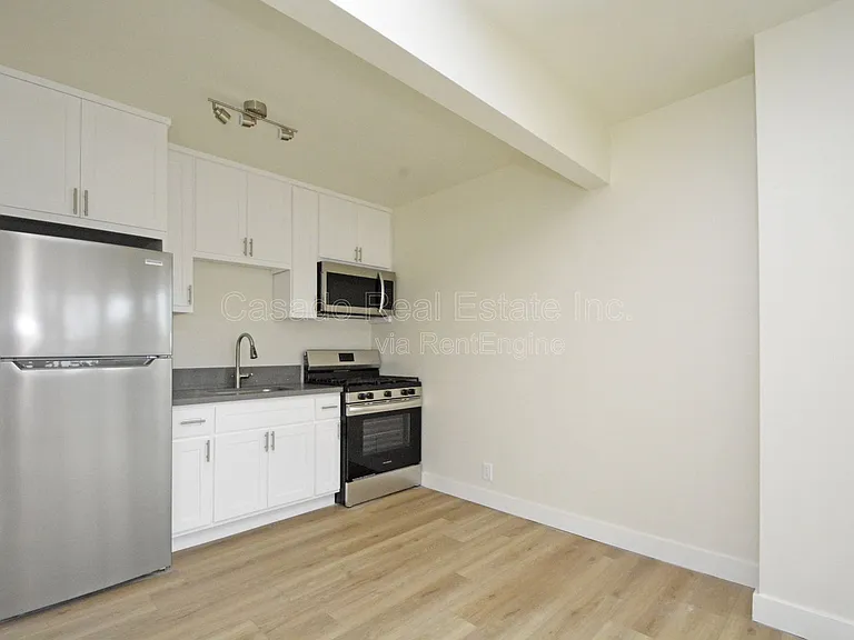 2972 Pacific Ave #A — Photo 4