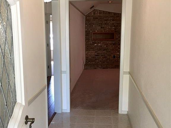 2nd image of 5709 Acapulco Dr