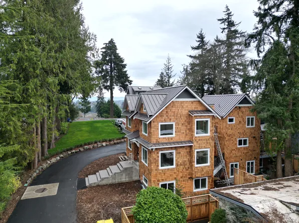 3957 W Barrett Ln, Seattle, WA 98199