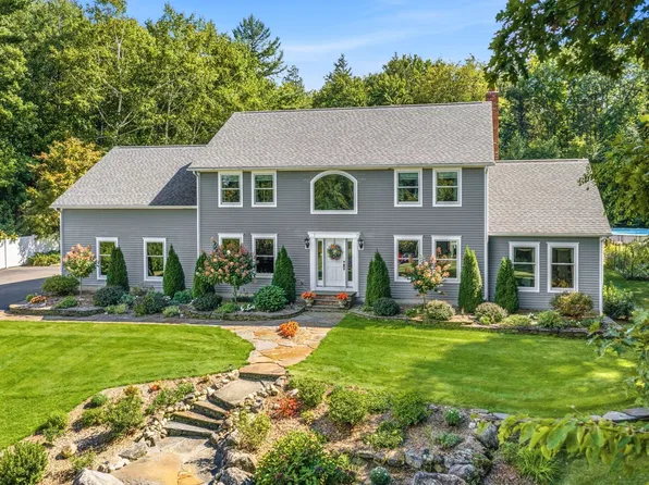 5 Crowley Rd, Westhampton, MA 01027