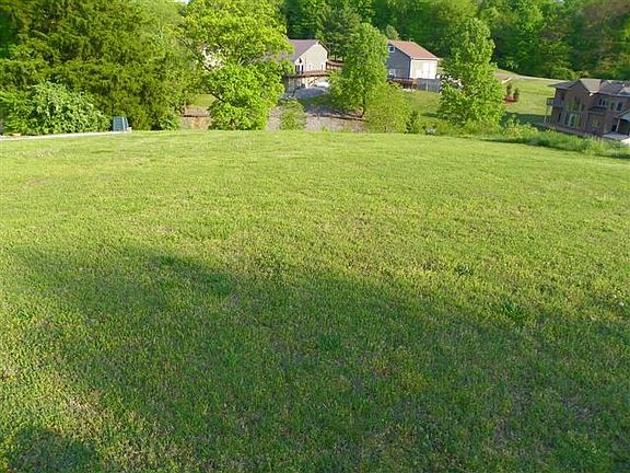 2nd image of 343 Lakeview Cir Lot 55