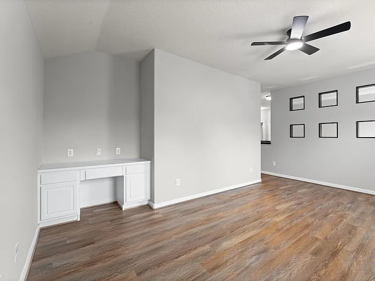 135 S Spinning Wheel Cir — Photo 19