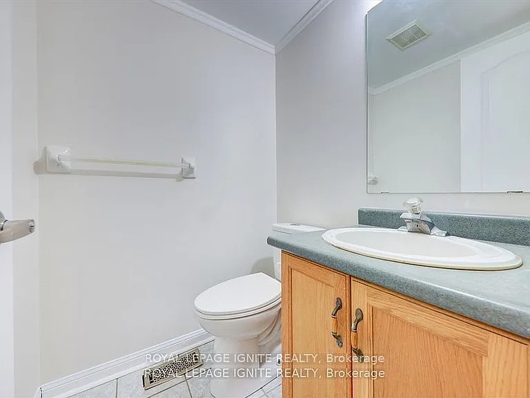 80 Acorn Pl #8 — Photo 13