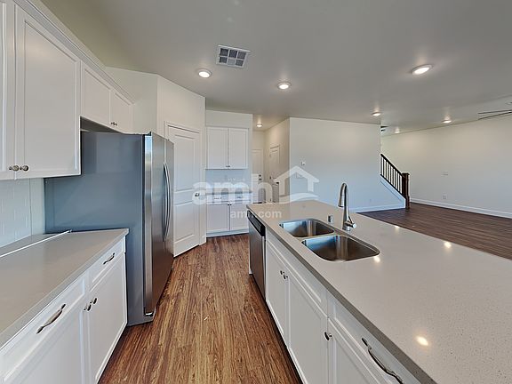 3rd image of 2118 Tuch Way