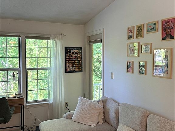 2nd image of 2 Squire Ct APT 8