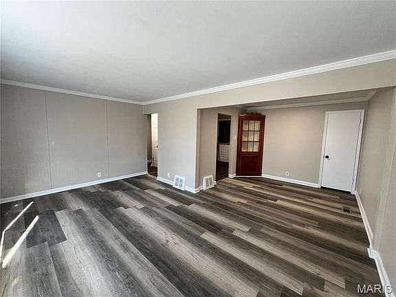 5th image of 10518 Ewell Dr