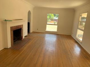 9767 Sunland Blvd, Sunland, CA 91040