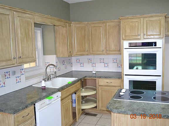 5th image of 13313 SW 186th Ter