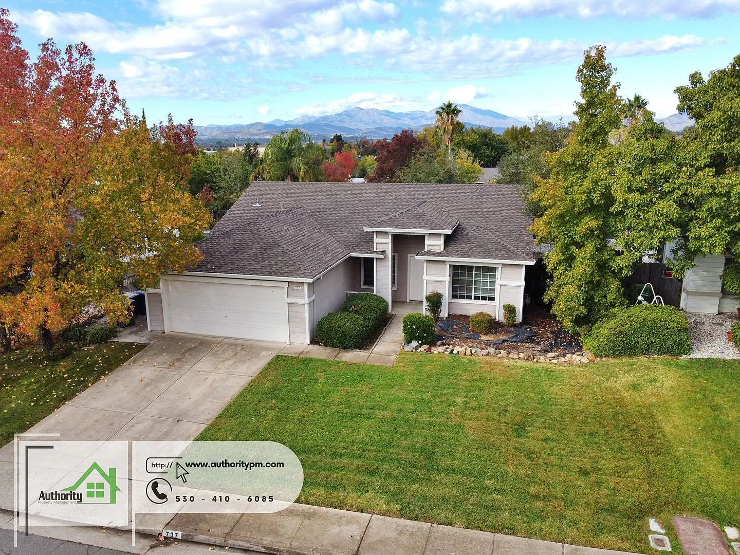 3 bed, 2.0 bath, 1993 sqft, $2,395 — Photo 2