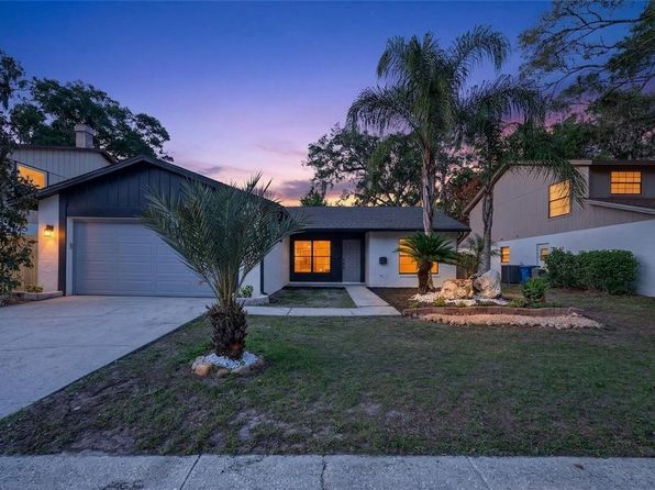 14841 Oak Vine Dr, Lutz, FL 33559