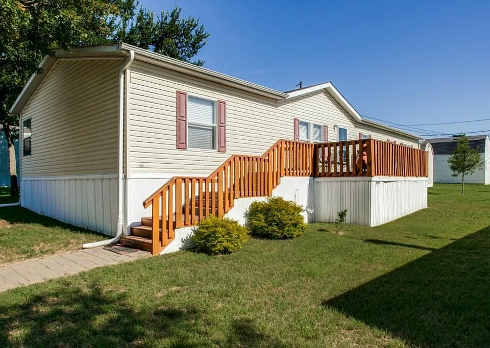 1st image of 5200 Lake Shore Ln Lot 24