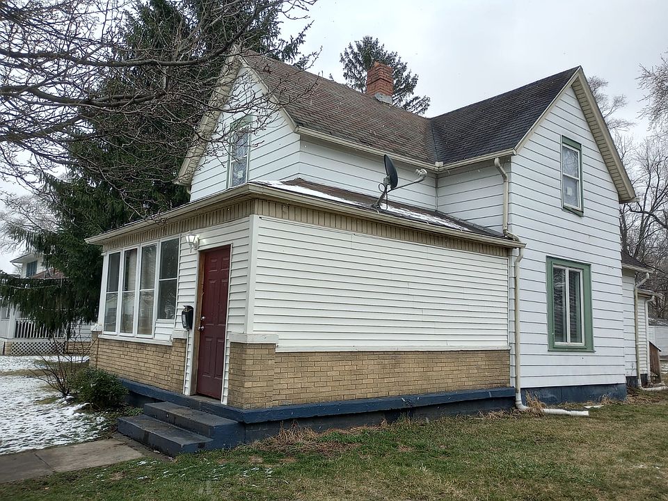 1st image of 1134 Queen St