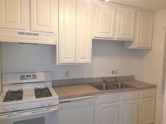 3rd image of 1750 N Marywood Ave APT 310