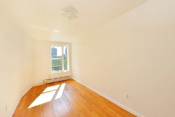 Rented by Compass | media 11