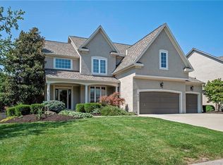 16272 S Summertree Ln, Olathe, KS 66062