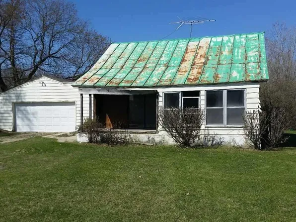 445 N Cass St, Morley, MI 49336