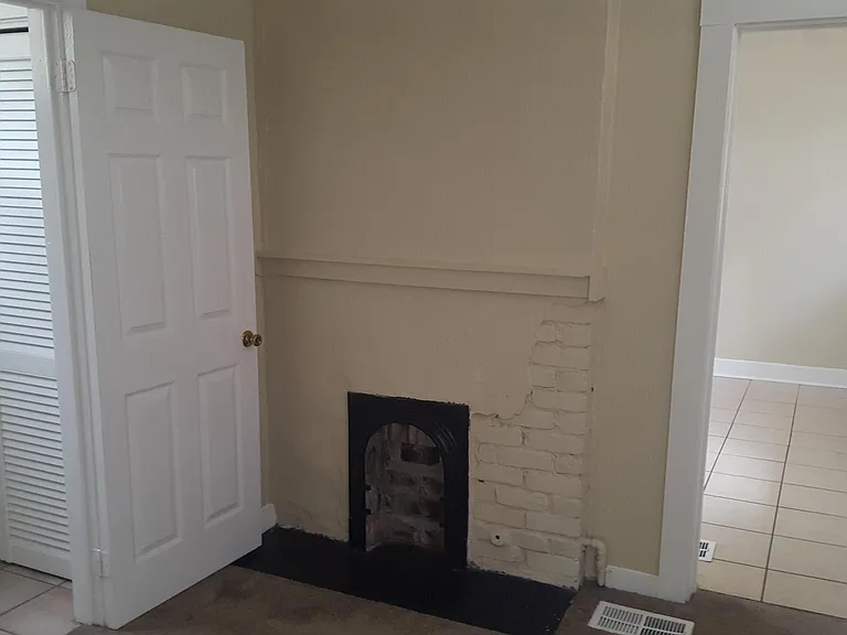 1206 Burdette St #5 — Photo 3