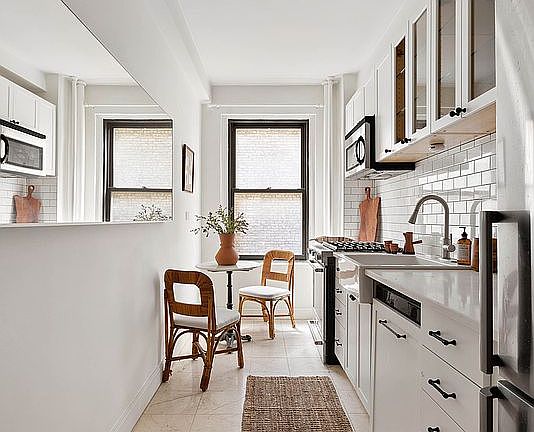 5th image of 135 Eastern Pkwy APT 2C