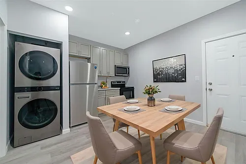 805 Avenue K #C Photo 1