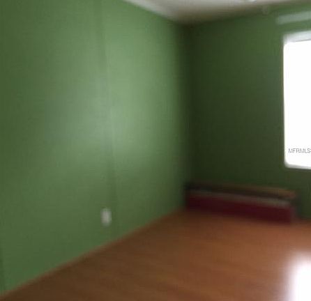 5th image of 27 Florence Blvd