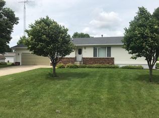 609 2nd St, Lone Rock, IA 50559