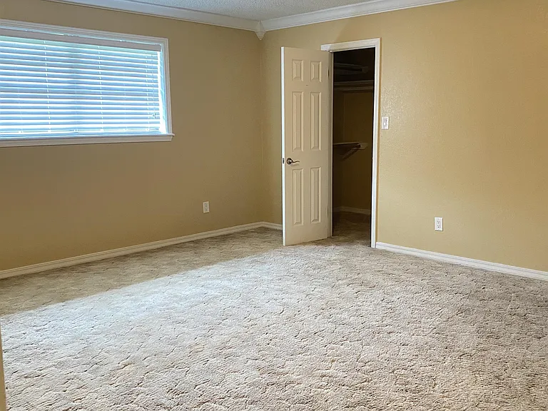1624 Glendale Rd — Photo 9